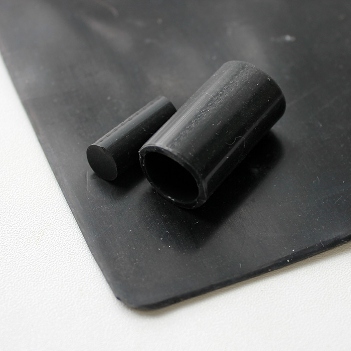 Rubber technical products made of conductive silicones