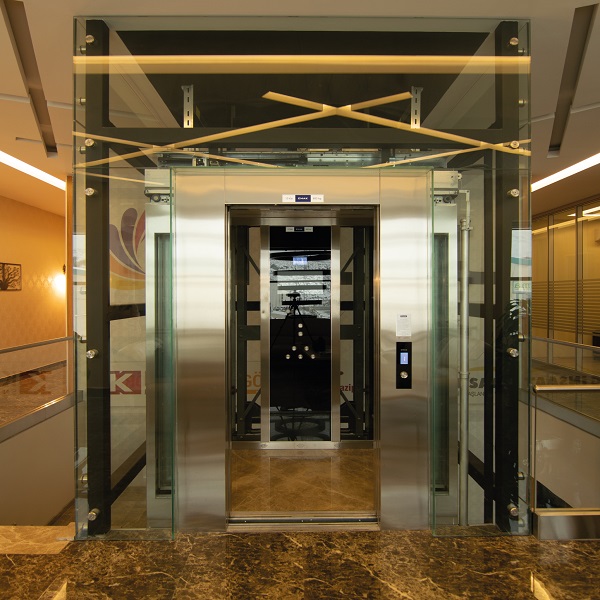 Emak Panaromic Elevator Lift