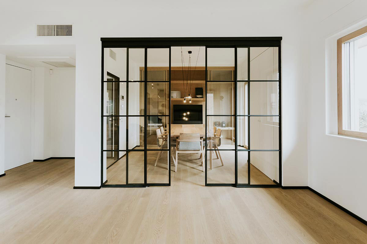 Sliding Door