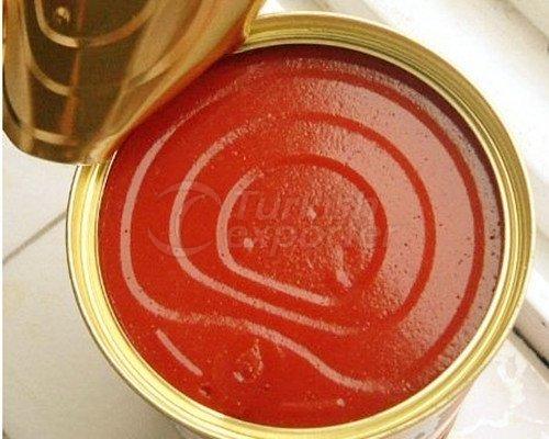 canned tomato paste