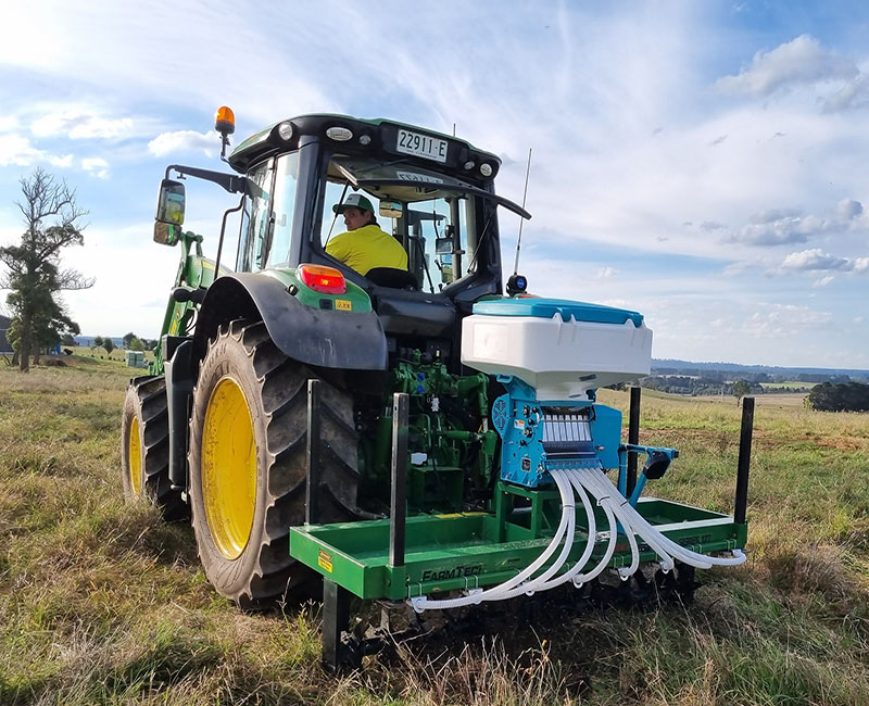 8 Rows Lawn Seeding Machine for Grass Seeds