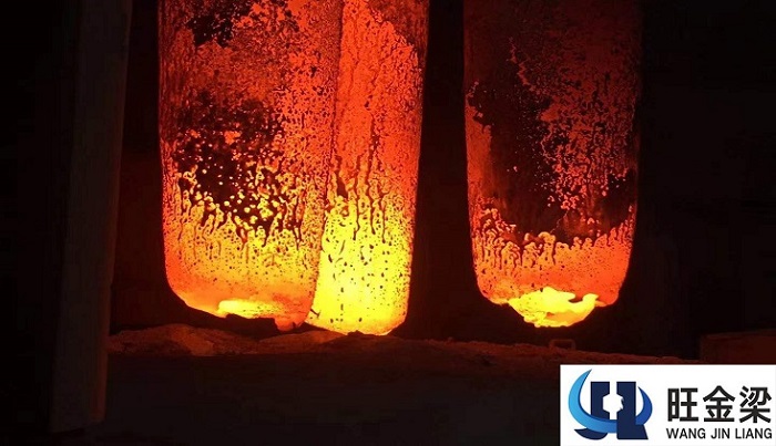 RP الجرافيت القطب 250300350400450500550600650700 لـ EAF / LF WJL Carbon Wangjinliang