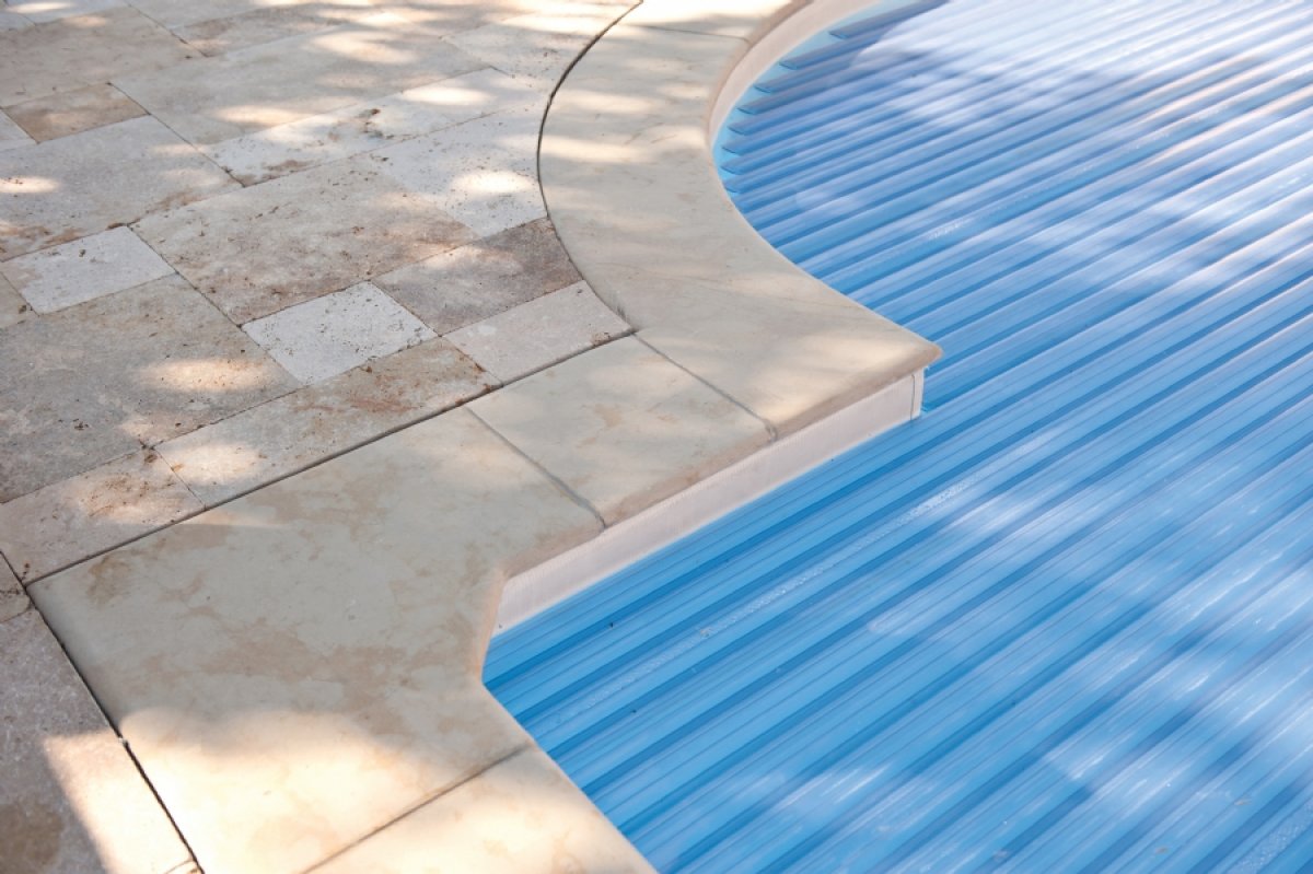 Light Sunset Travertine Brushed Pool Coping