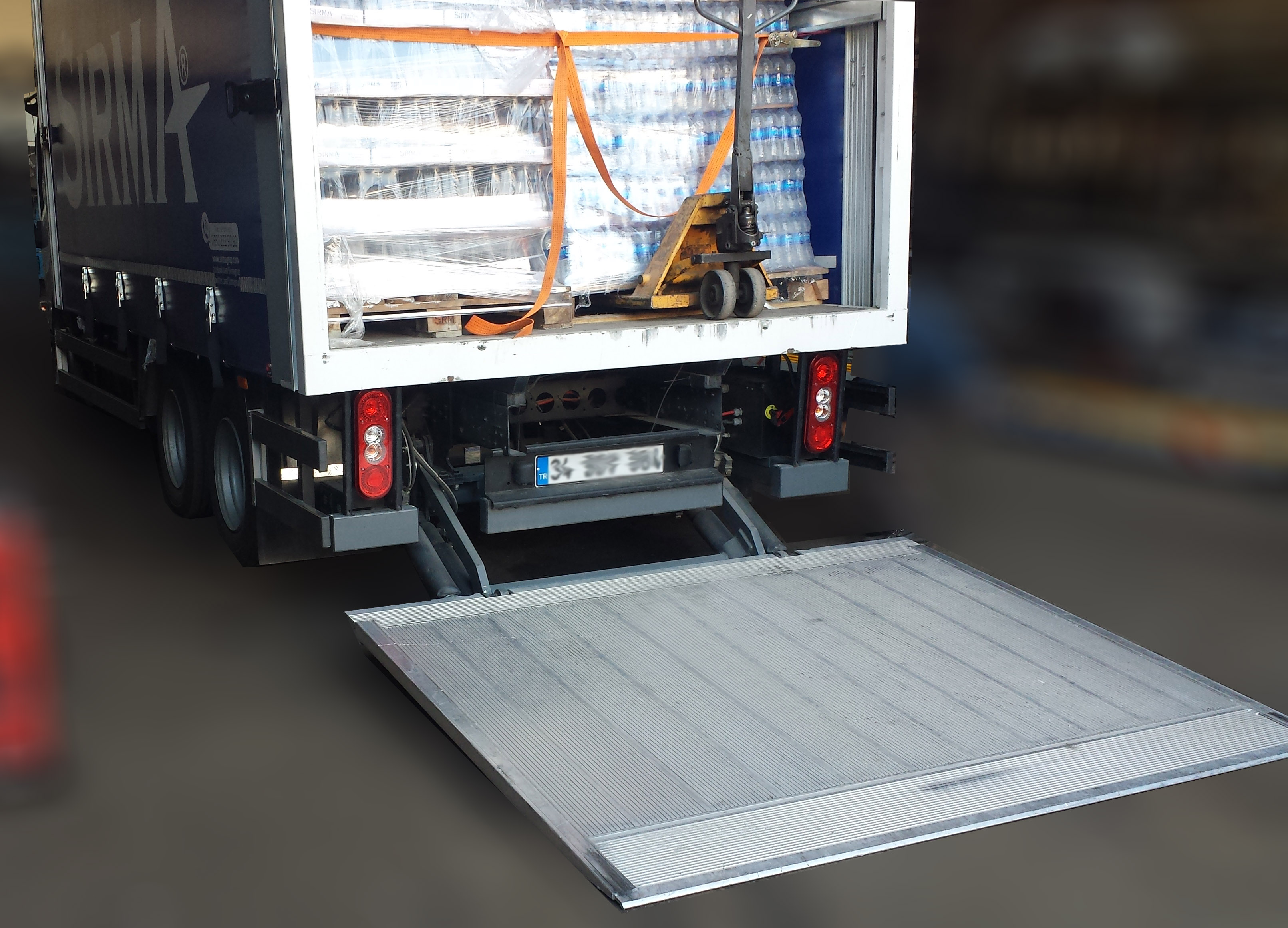 Tail Gate Lift