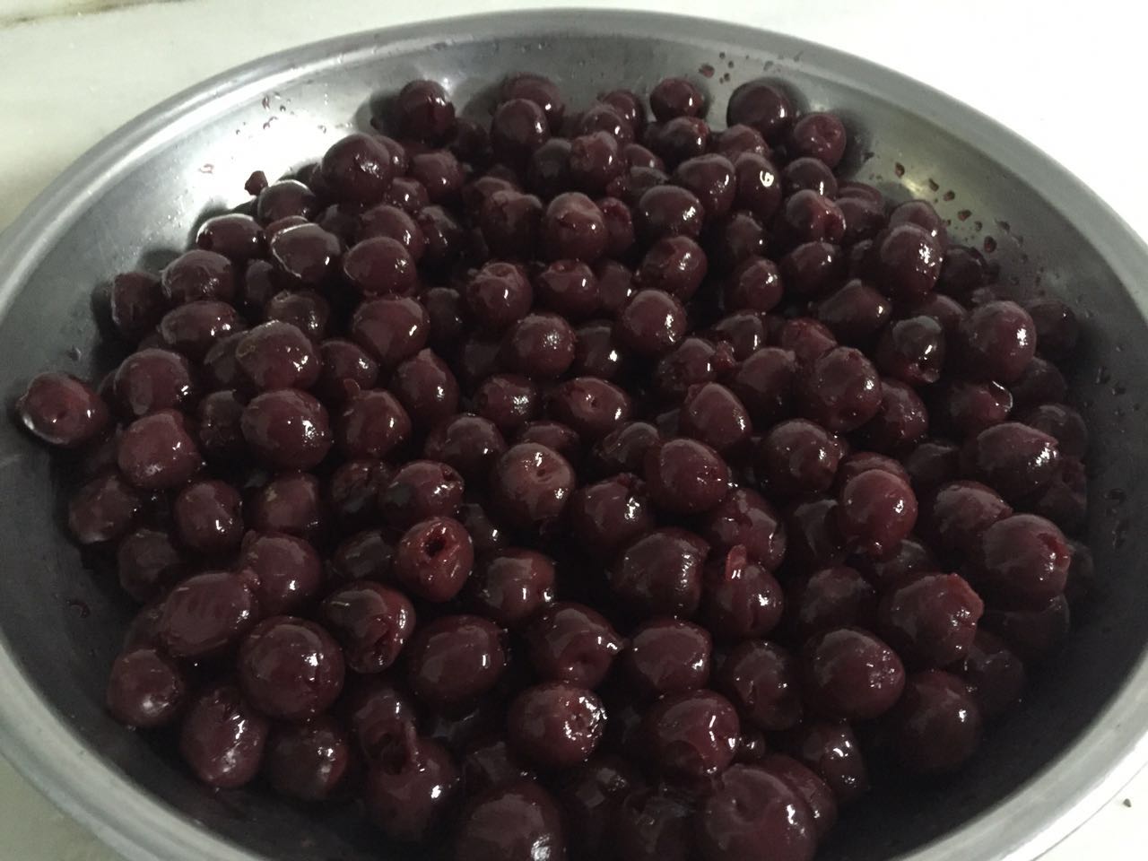 CERISES EN CONSERVE