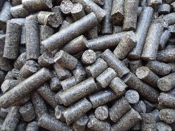 Fuel pellets from sunflower husk