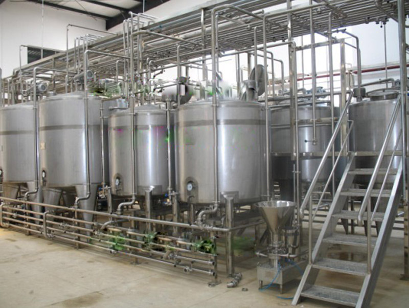 DAIRY MACHINERY