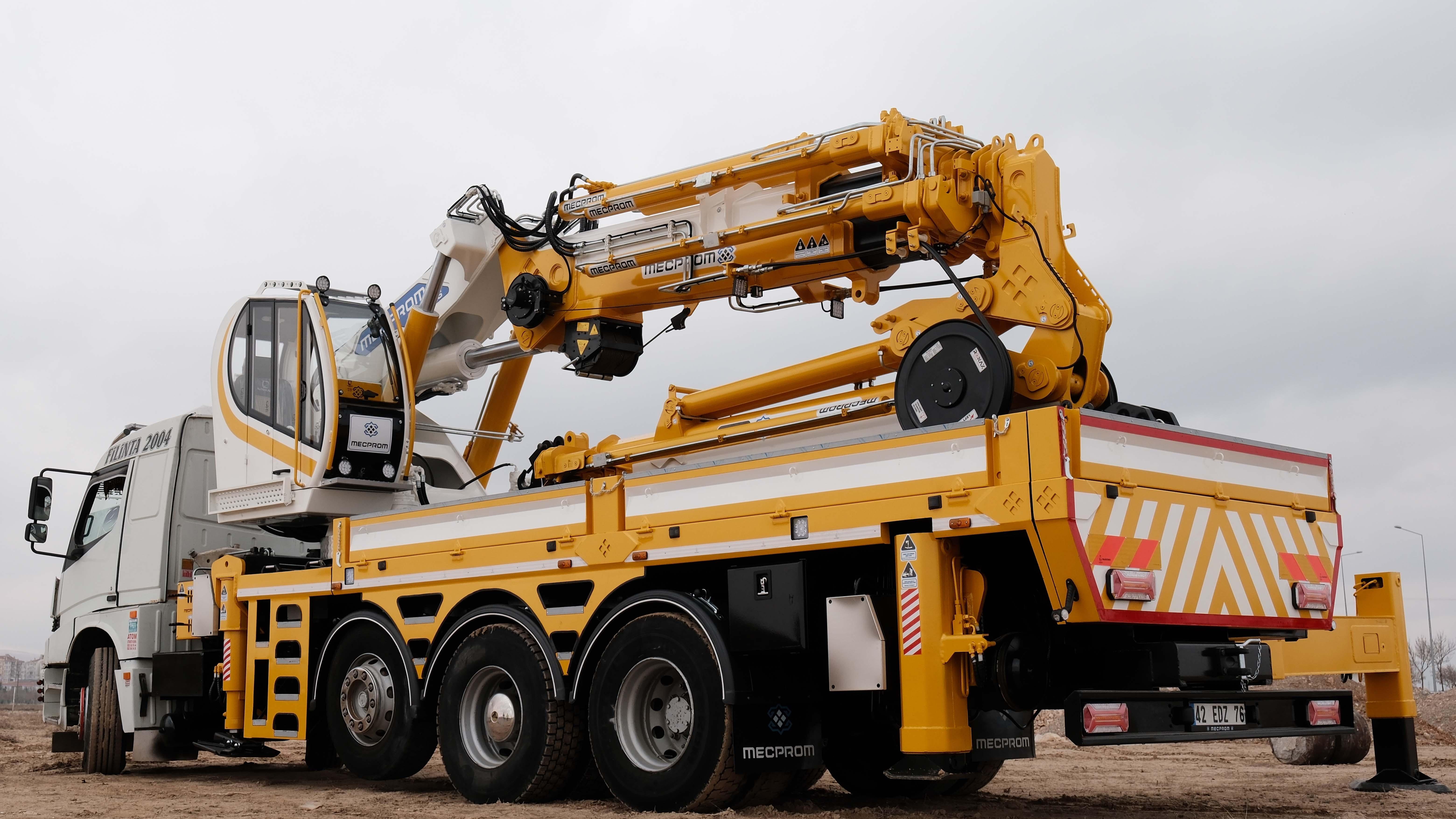 Truck Mounted Crane Systems