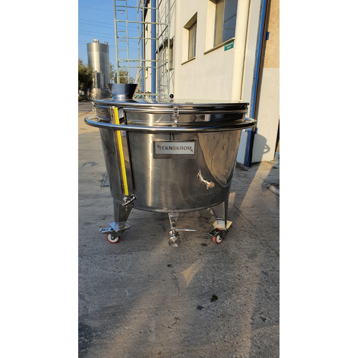 Portable Transfer Tanks