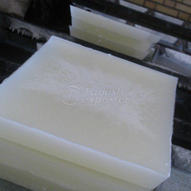 Semi refined paraffin wax 7-10% oil