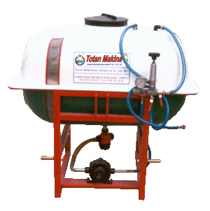 MOUNTED SPRAYING MACHINE