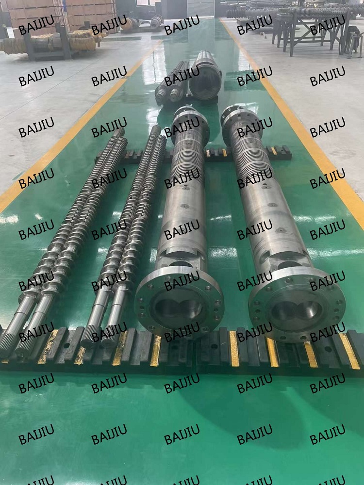 Parallel twin screw barrel