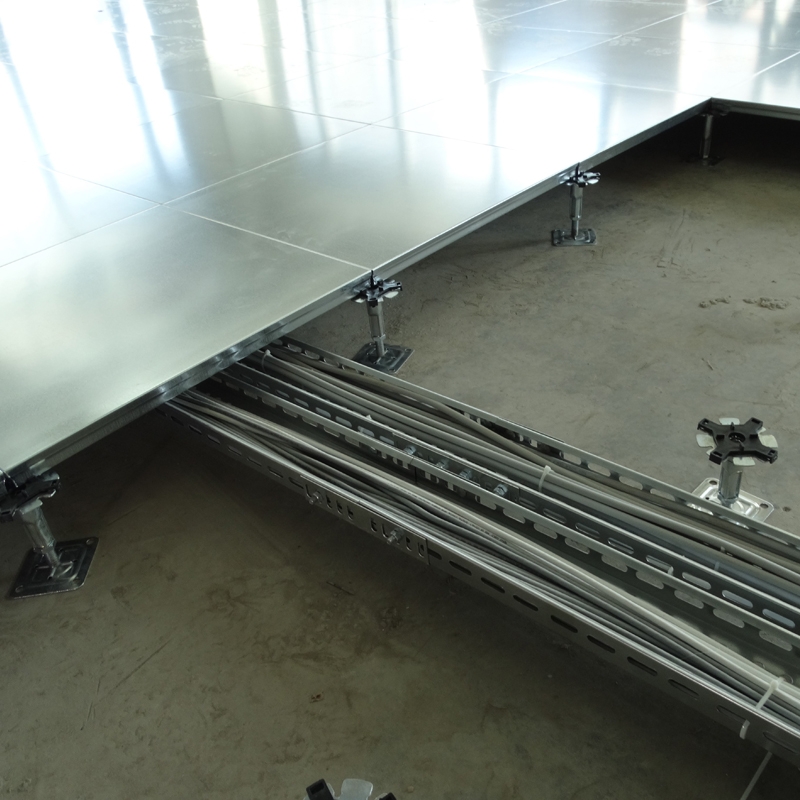 RAISED FLOOR