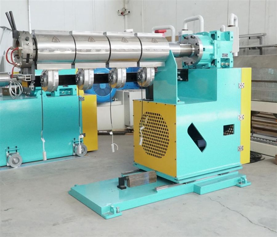 EXTRUDER MACHINES