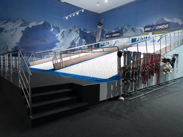 Indoor ski simulator