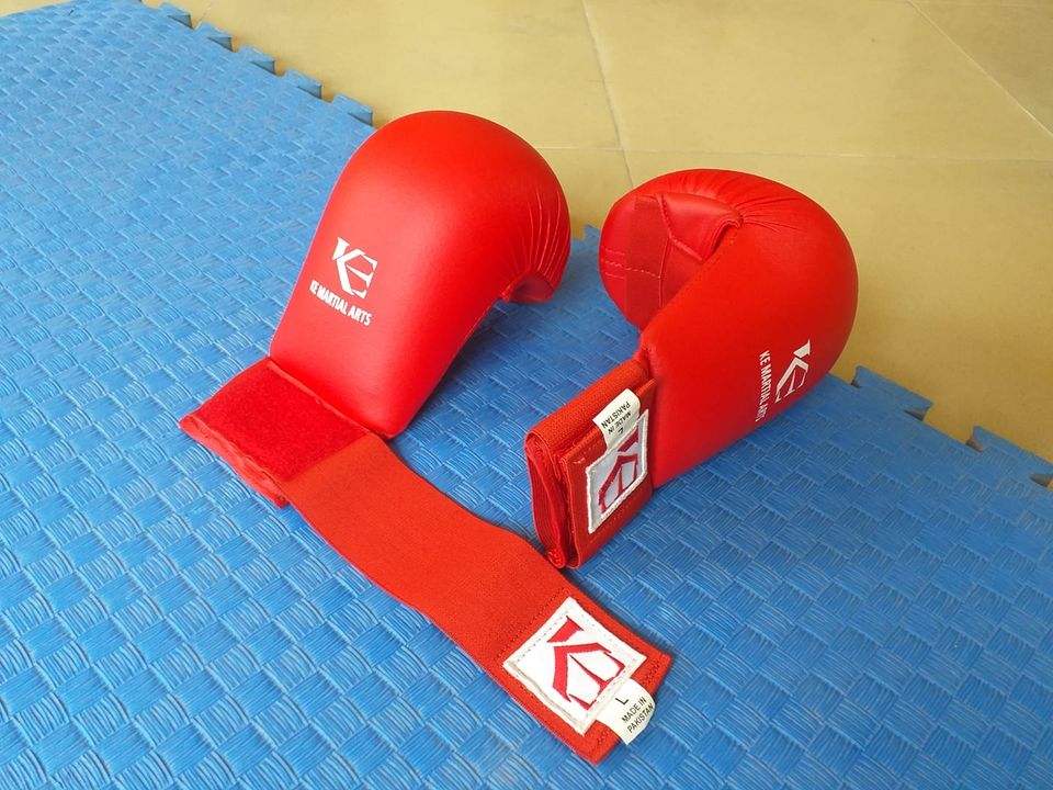 KARATE GLOVES